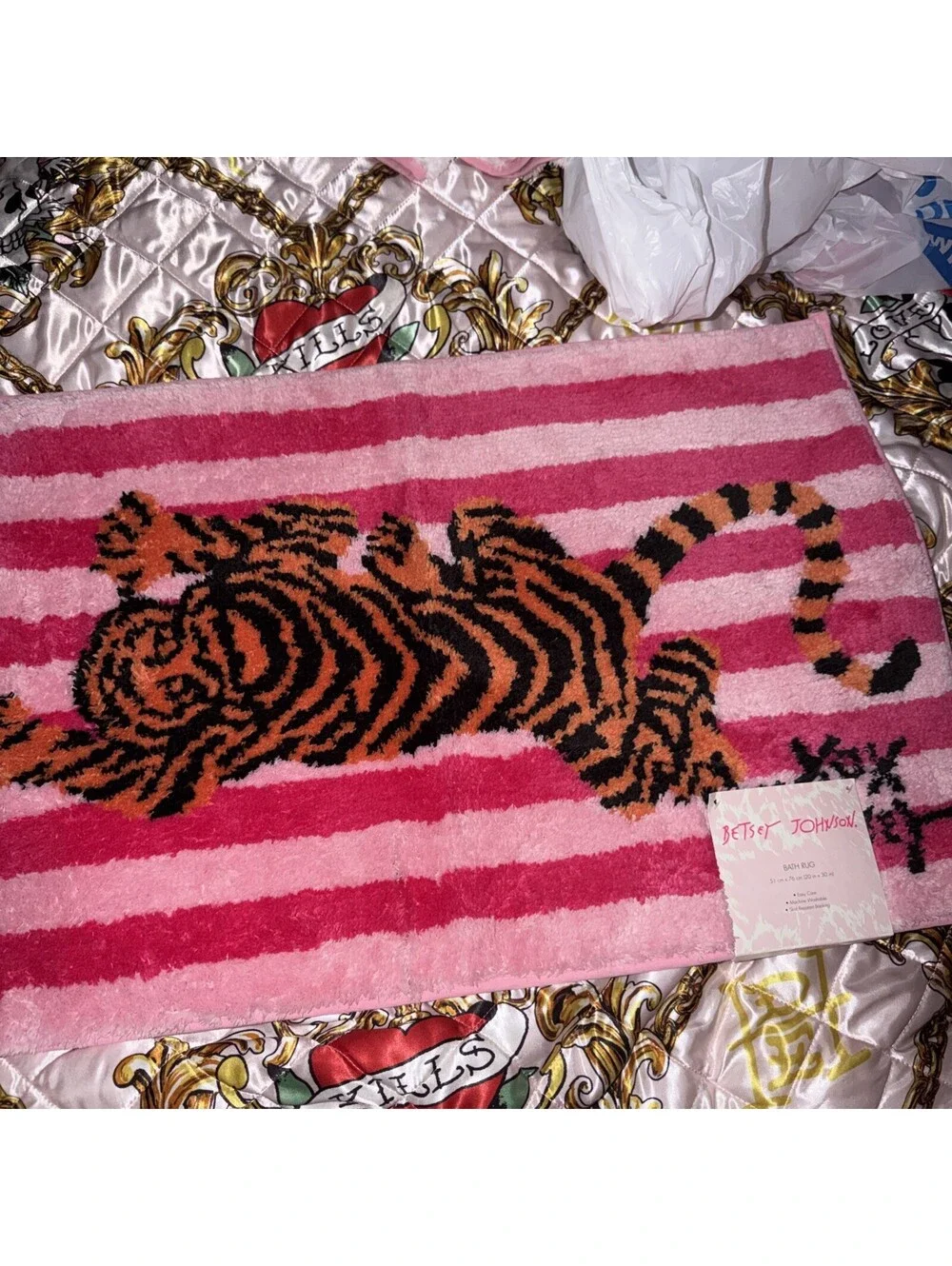 Betsey Johnson Tigers Skid Resistant Bath Rug, 20” x 32”